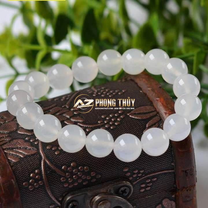 vòng tay phong thủy mệnh kim cho nữ